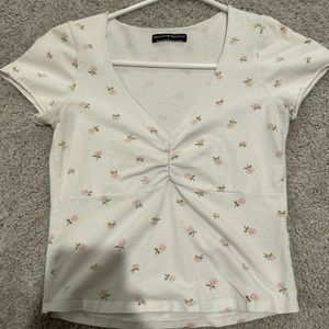 Brandy Melville white flower crop top